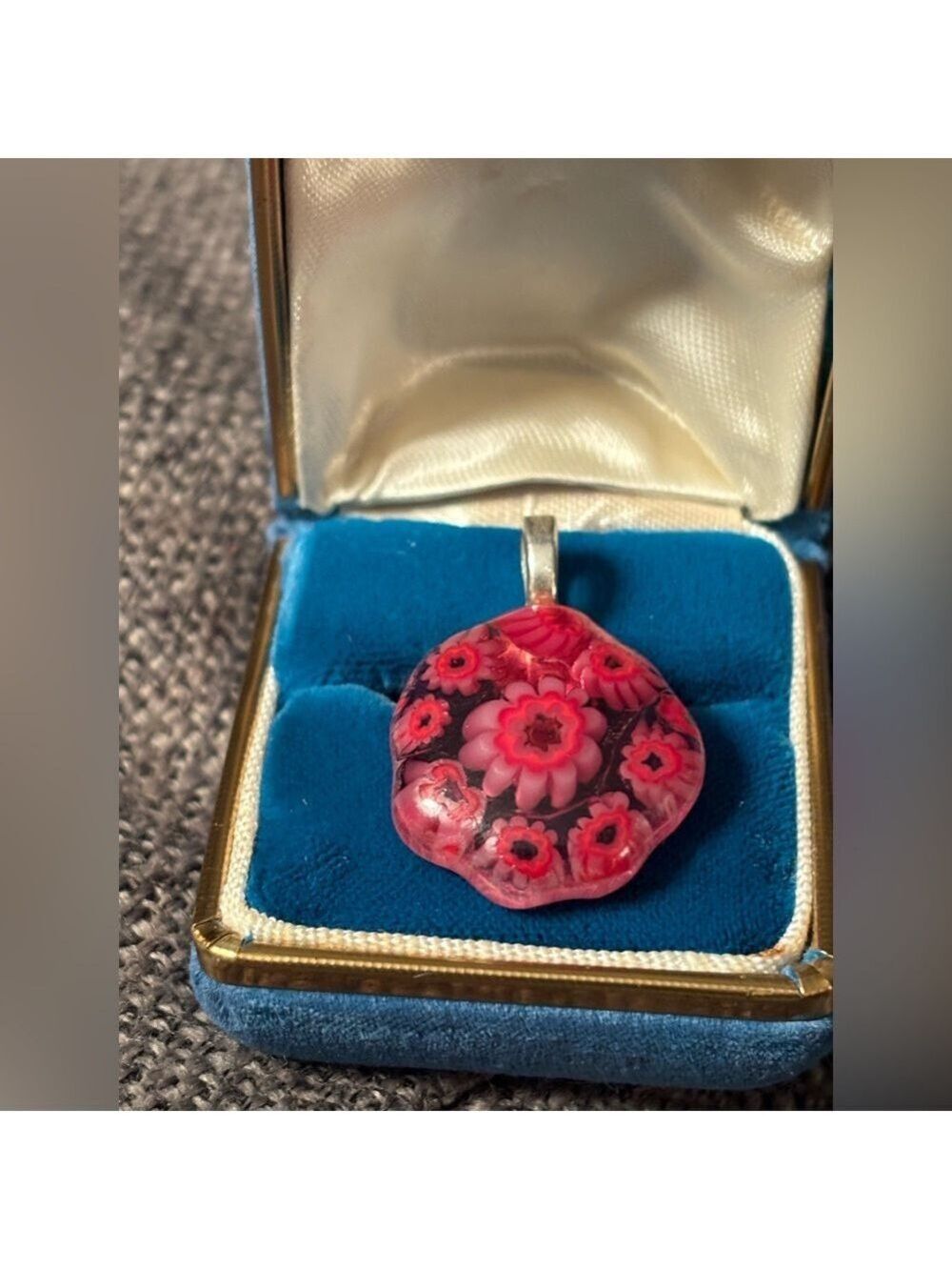 🌸Vintage Magenta Pink Millefiori Blown Glass Pendant Necklace • Floral Statement - Picture 8 of 17